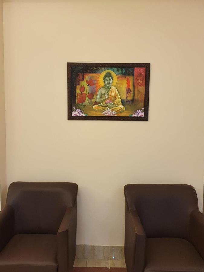 Sri Lakshmi Palace A/C Hotell Suluru Exteriör bild